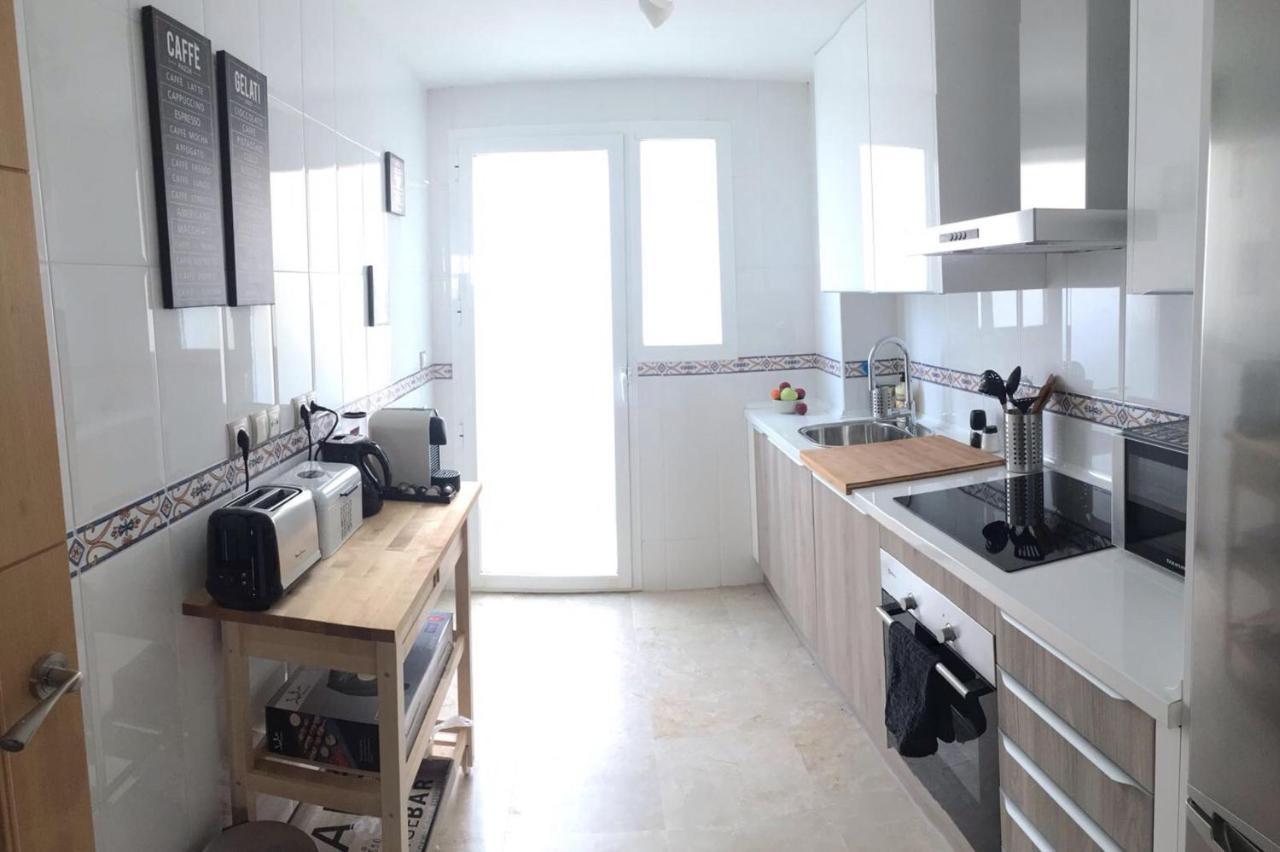 2201-Lovely 2 Bedrooms With Terrace And Pool Manilva Ngoại thất bức ảnh